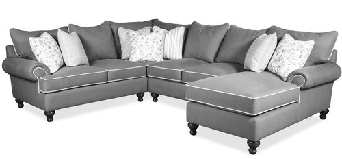 Layout O: Three Piece Sectional 106" x 135" x 70"