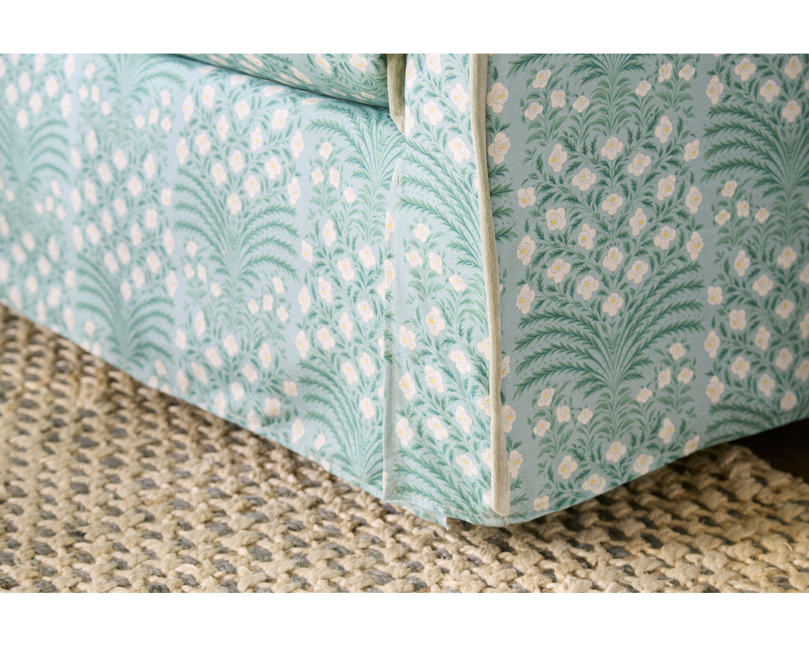 Erin & Ben Oxford Chair and a Half (+50 colors) - Oxford Chair and a Half