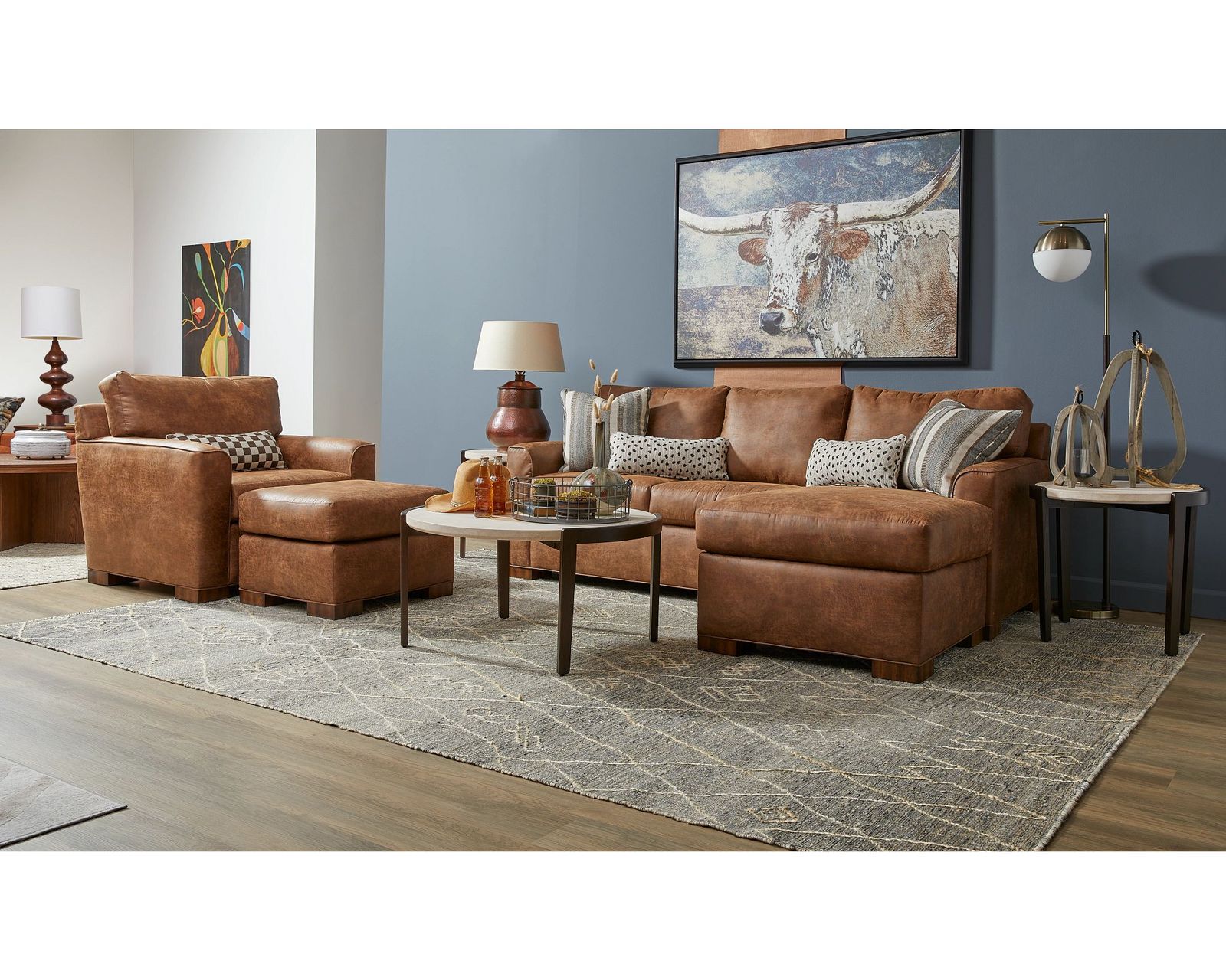 Jasper 91" Reversible Chaise Sofa (+100 fabrics)
