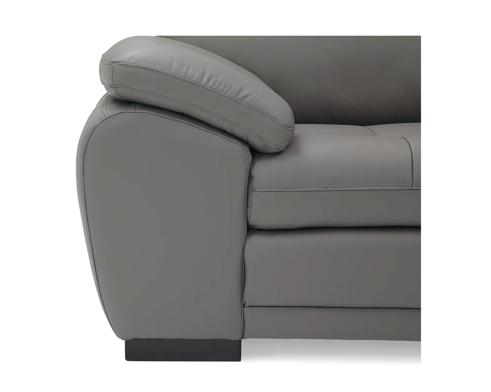 Miami 77319 Sofa (98") +100 leathers - Its large scale makes it ideal for lively gatherings and family movie nights alike. Details like decorative pulls, bench seating and a sculptural padded arm add even more character to this contemporary frame.