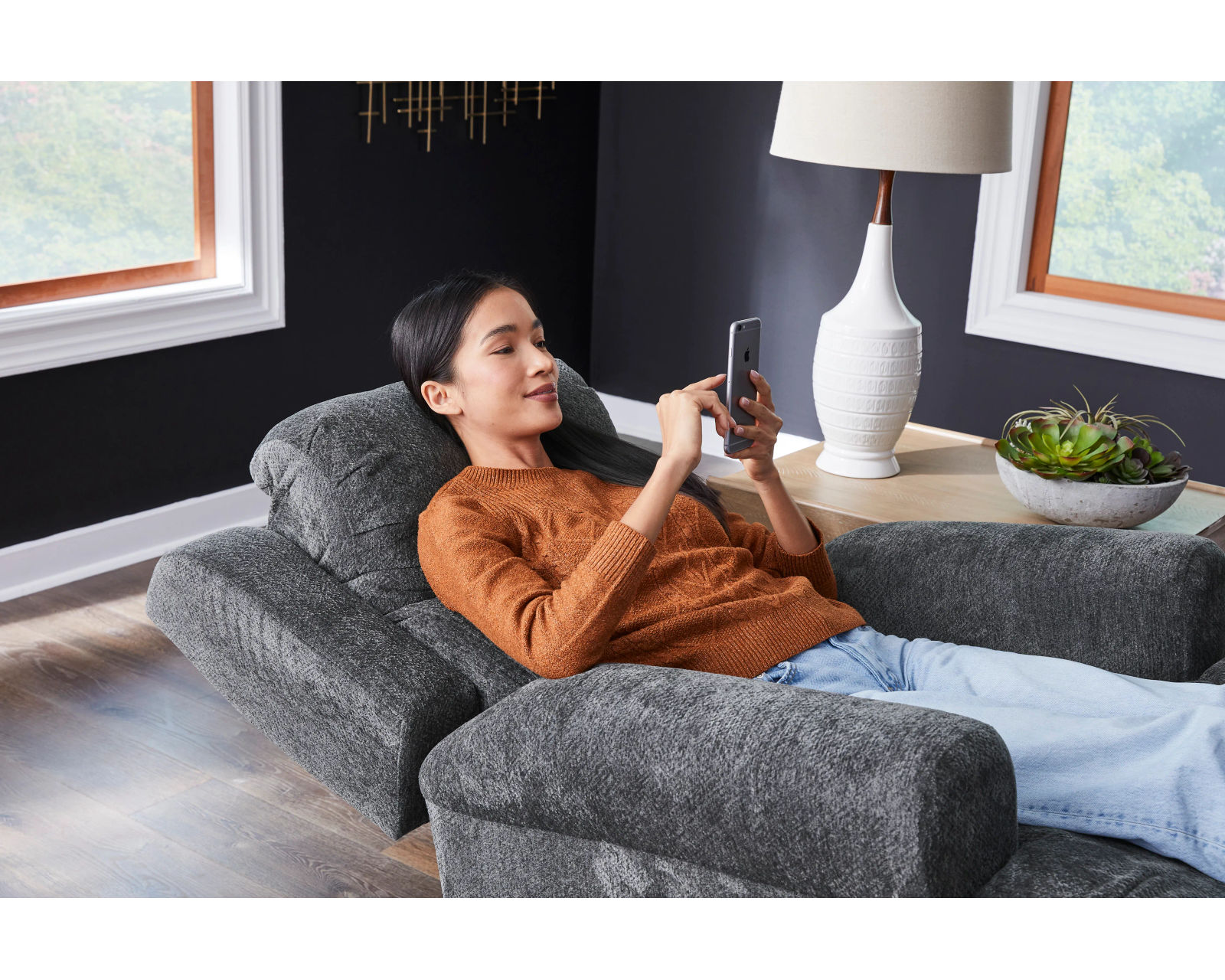 Brielle 84" Double Reclining Sofa (+100 fabrics) - Image 18