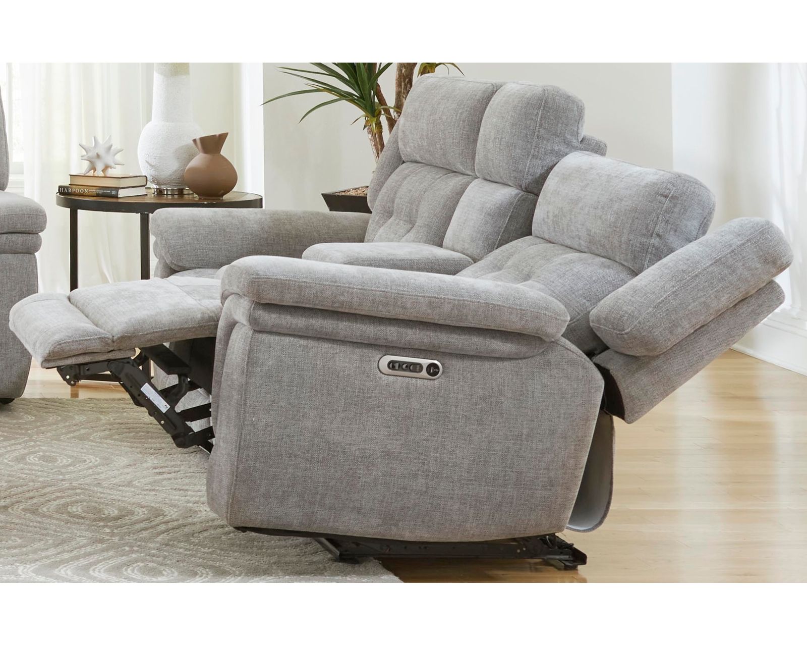 Richland 87" Power Headrest Power Reclining Sofa (In stock - Fast Shipping) - Image 8