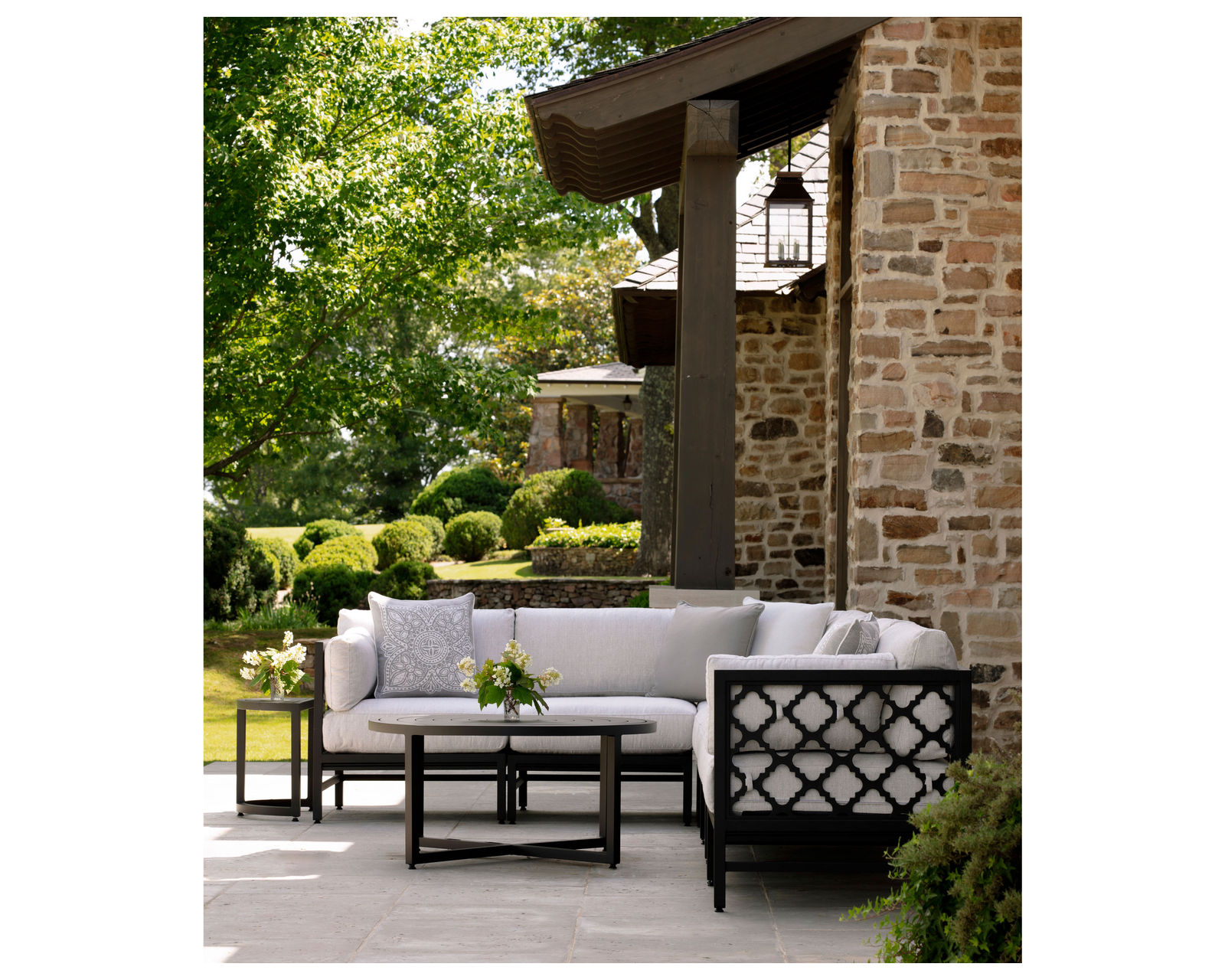 Willow Outdoor Sectional (110 fabrics - 8 metal finishes) - Image 7
