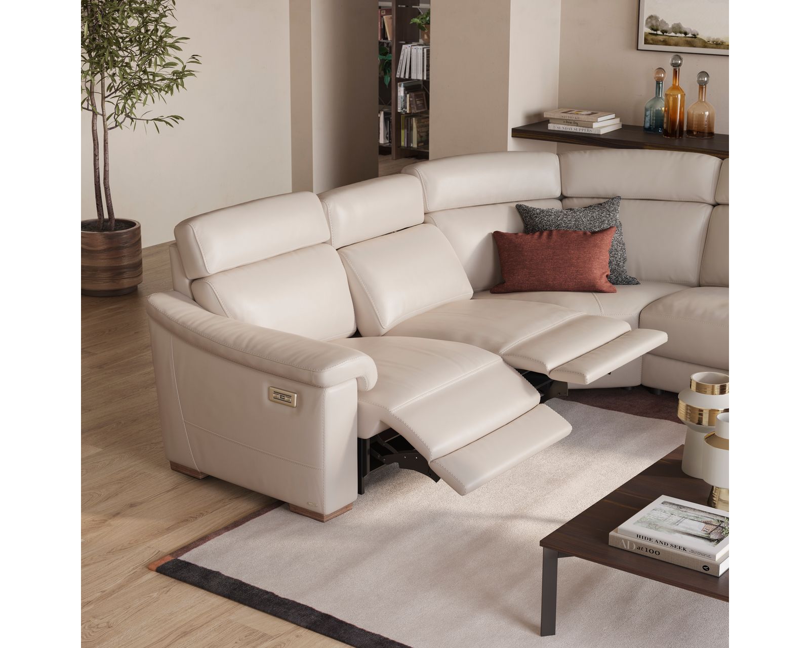 Giulivo C115 Power Headrest Power Reclining Sectional (+50 leathers) - Image 10