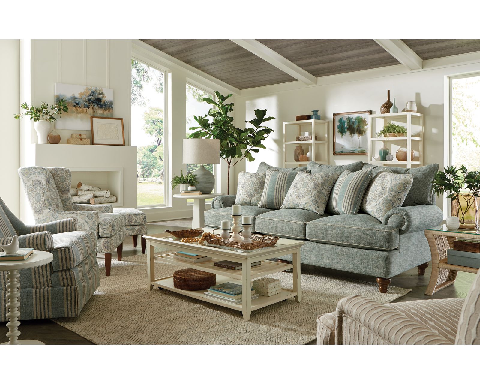 Laurens 7117 Sofa (100") - IN STOCK - Image 13