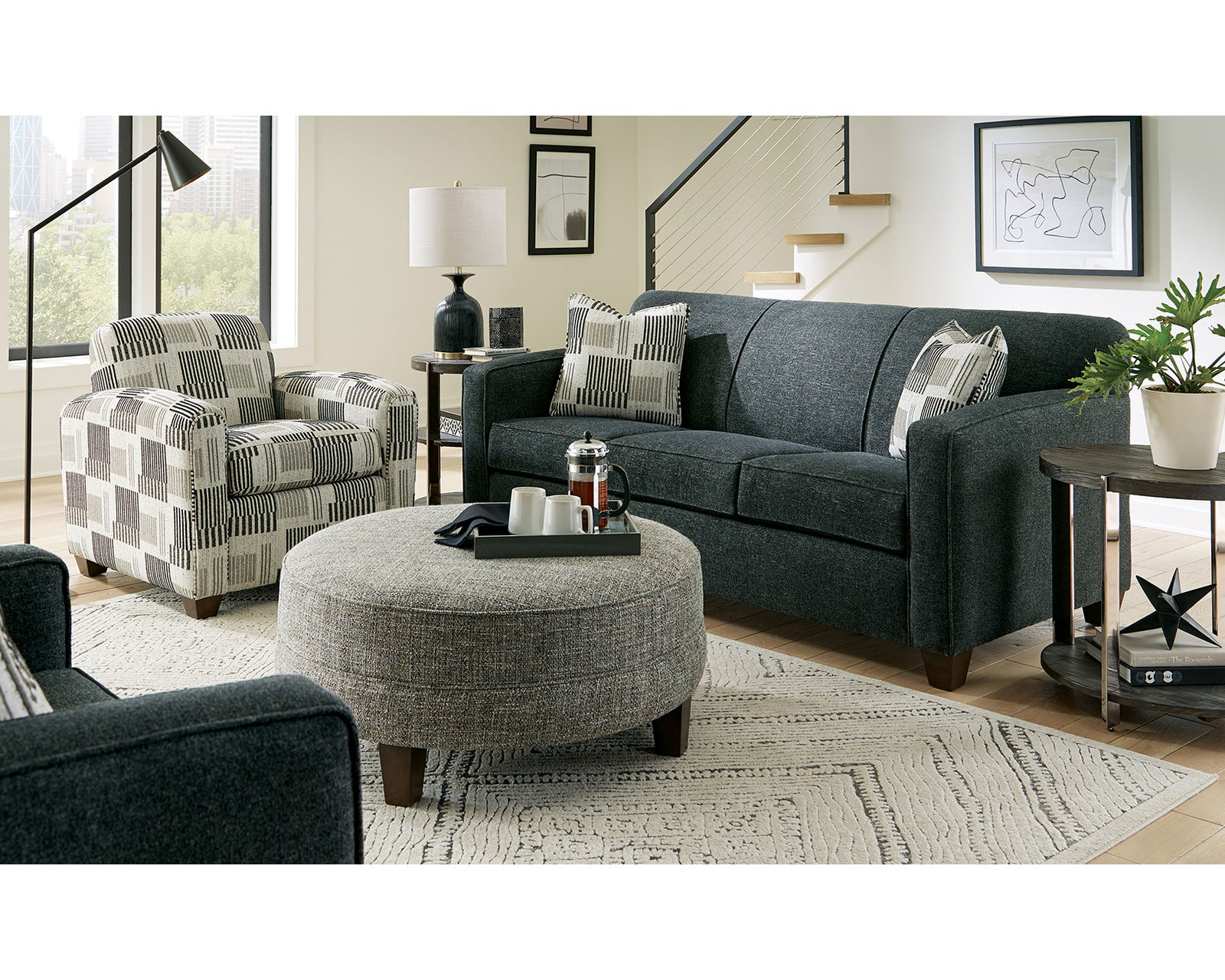 Tibby 7520 Sofa (IN STOCK) 80" - Image 6