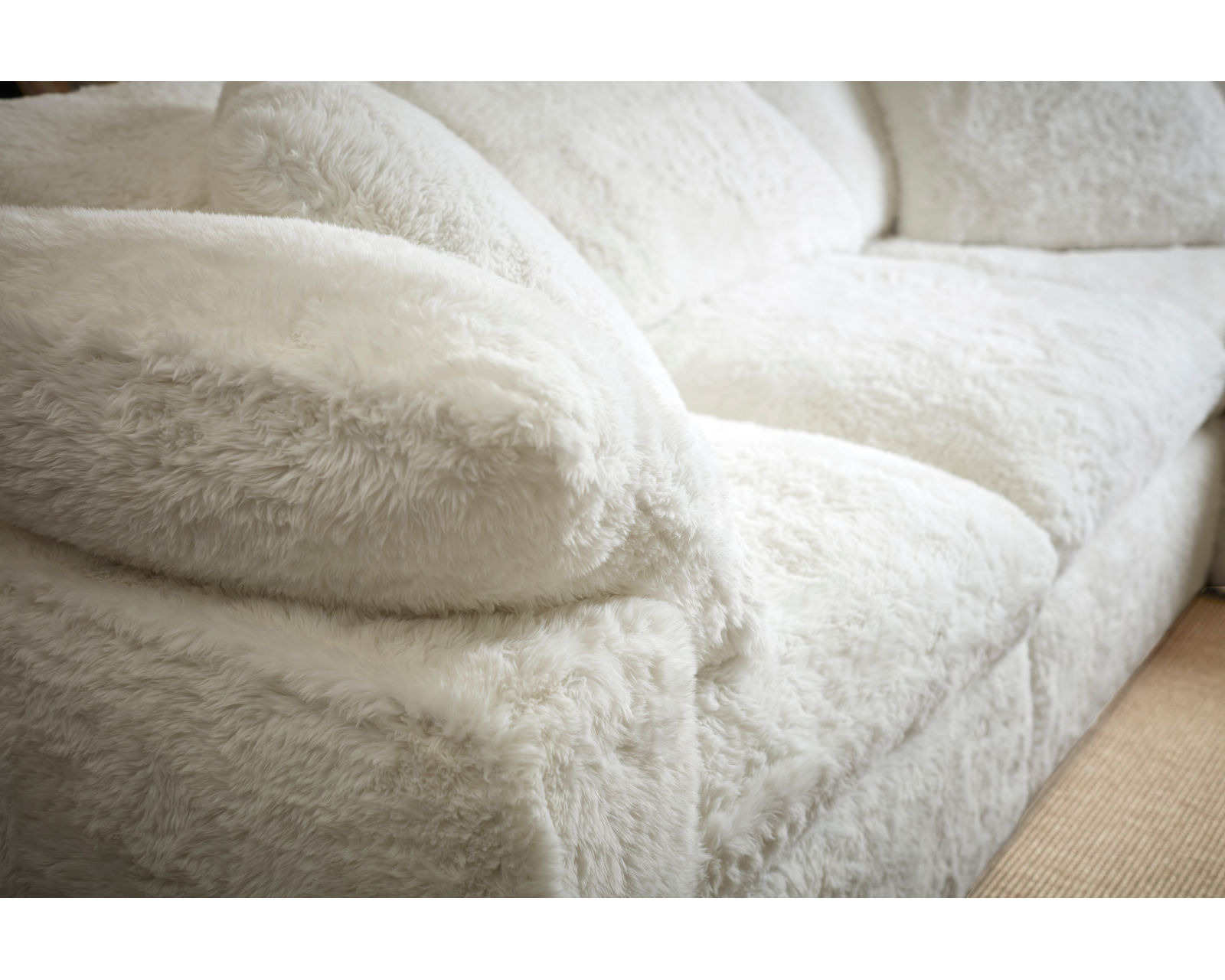 Barefoot Ultra Plush Five Piece Sectional (In stock) 125" x 125" - Image 6
