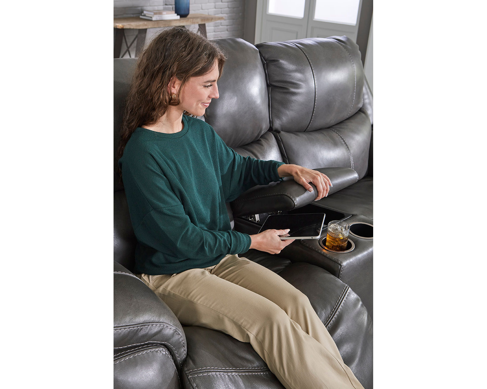 Idris 89" Zero Gravity Triple Power Reclining Console Loveseat Grey (In stock) - Image 3