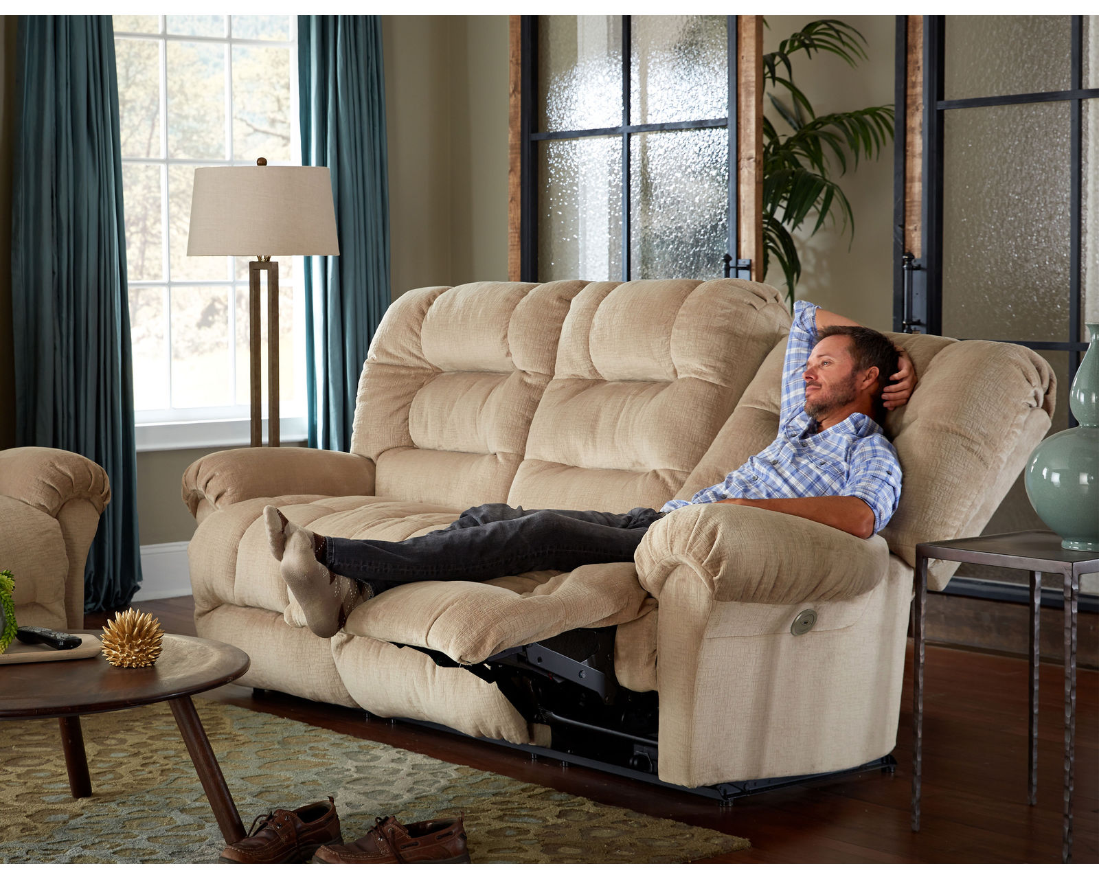 Seger Double Reclining Sofa (+100 fabrics) 92" - Image 2