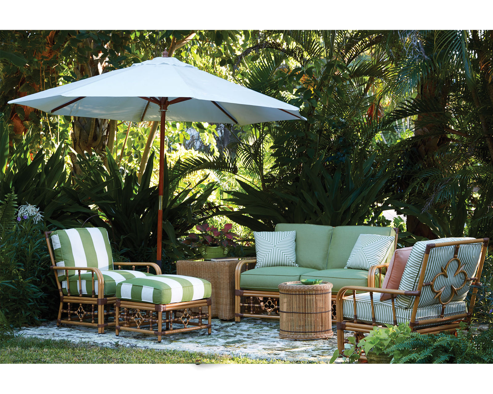 Mimi Outdoor Sofa (Made to order fabrics)