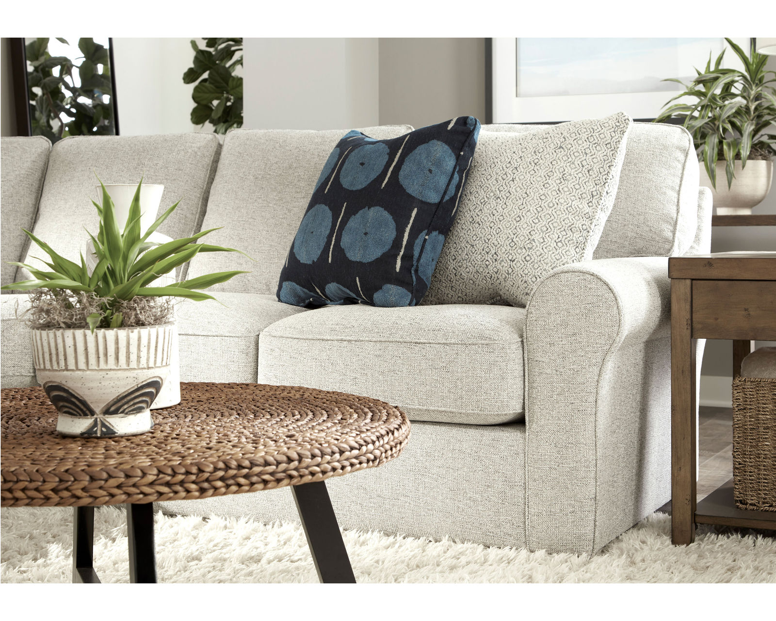 Hanway Stationary Sectional (+139 fabrics) - Image 10