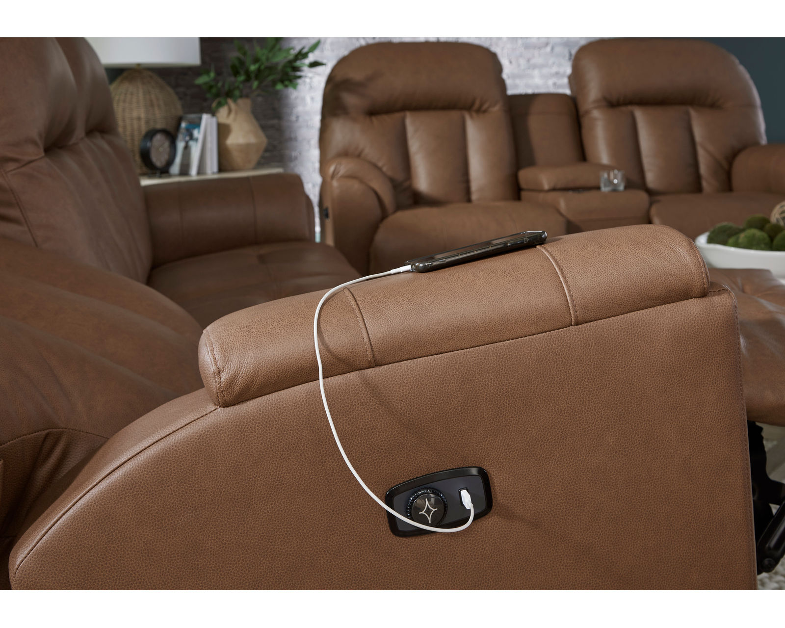 Suitably 88" Double Reclining Leather Sofa (+46 leathers) - Image 6