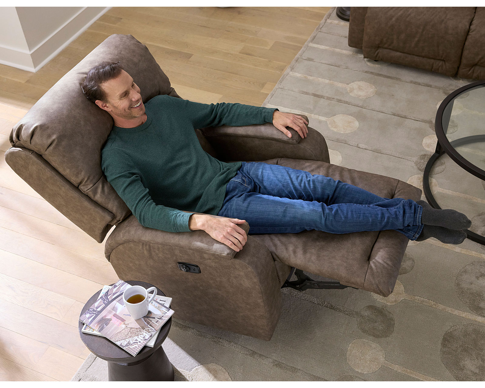 Maverly 88" Reclining Sofa (+130 fabrics) - Image 23
